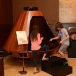 img-reading-public-museum-da-vinci-3