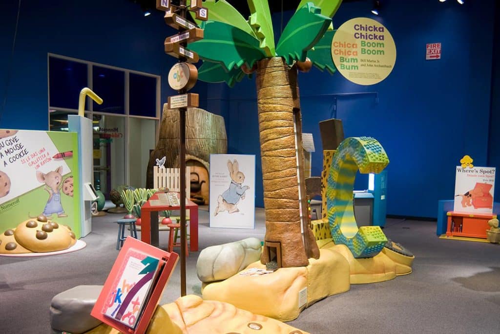 img-reading-public-museum-storyland-3-featured