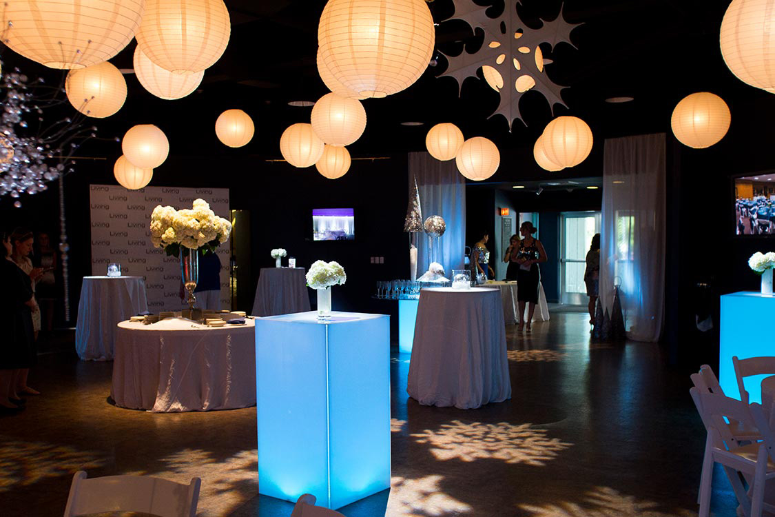 img-reading-public-museum-family-programming